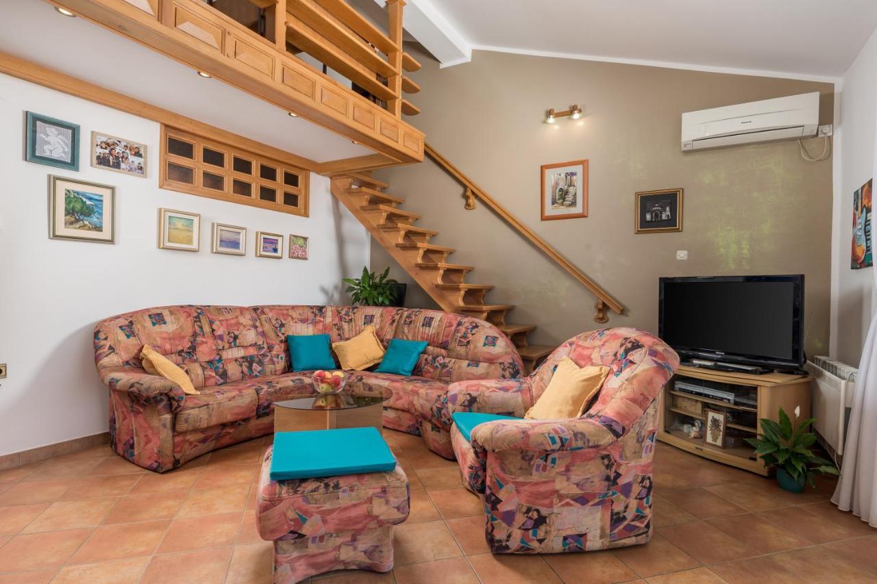 Apartment Magda With A Parking Space And Sea View Rijeka Ngoại thất bức ảnh