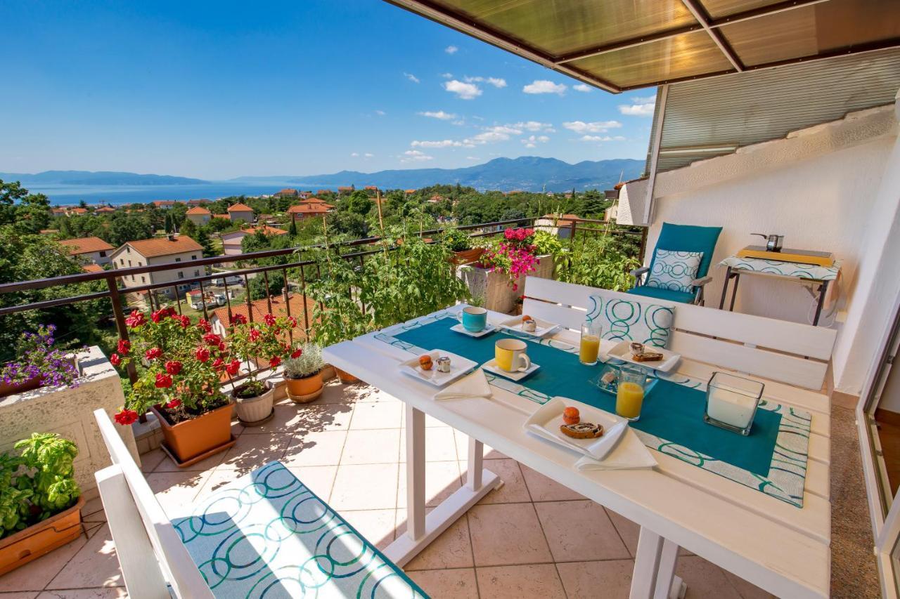 Apartment Magda With A Parking Space And Sea View Rijeka Ngoại thất bức ảnh